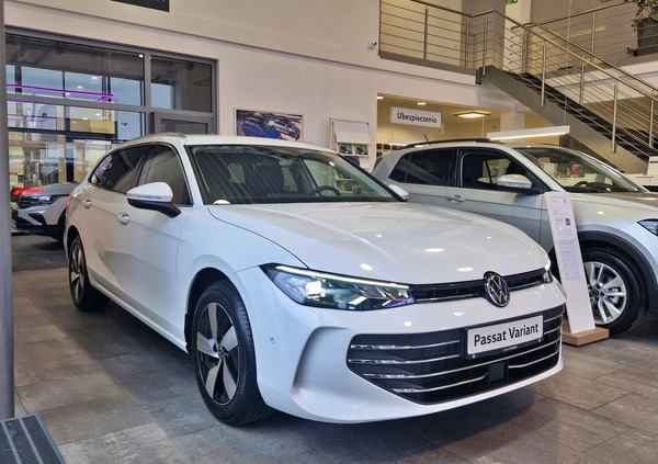 Volkswagen Passat cena 202700 przebieg: 1, rok produkcji 2024 z Żyrardów małe 301